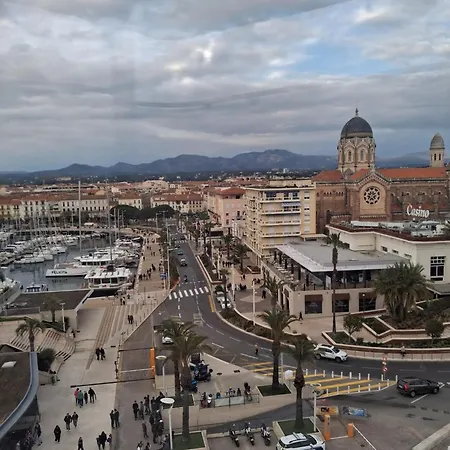 Beau T2 Au Domaine De Valescure * Saint-Raphael (Var)
